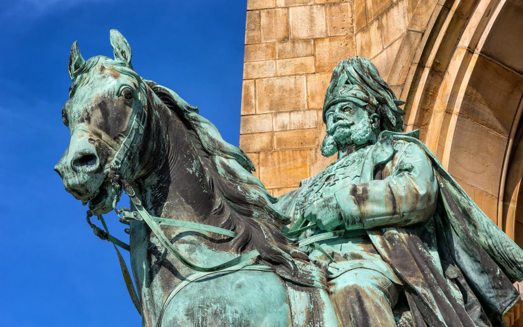 GRÜNE erfolgreich: Krtischer Umgang mit Kriegerdenkmälern wird Stadtaufgabe