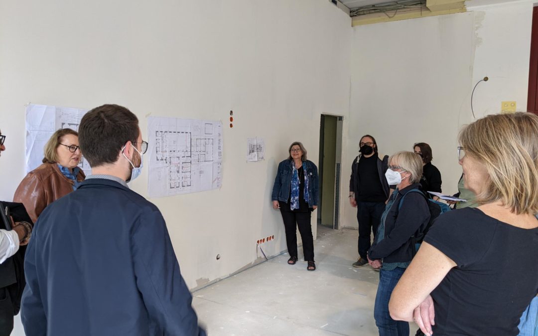 Ein Wohnzimmer für alle, die keins haben – GRÜNE Ratsfraktion besucht das Wichern-Wohnungslosenzentrum