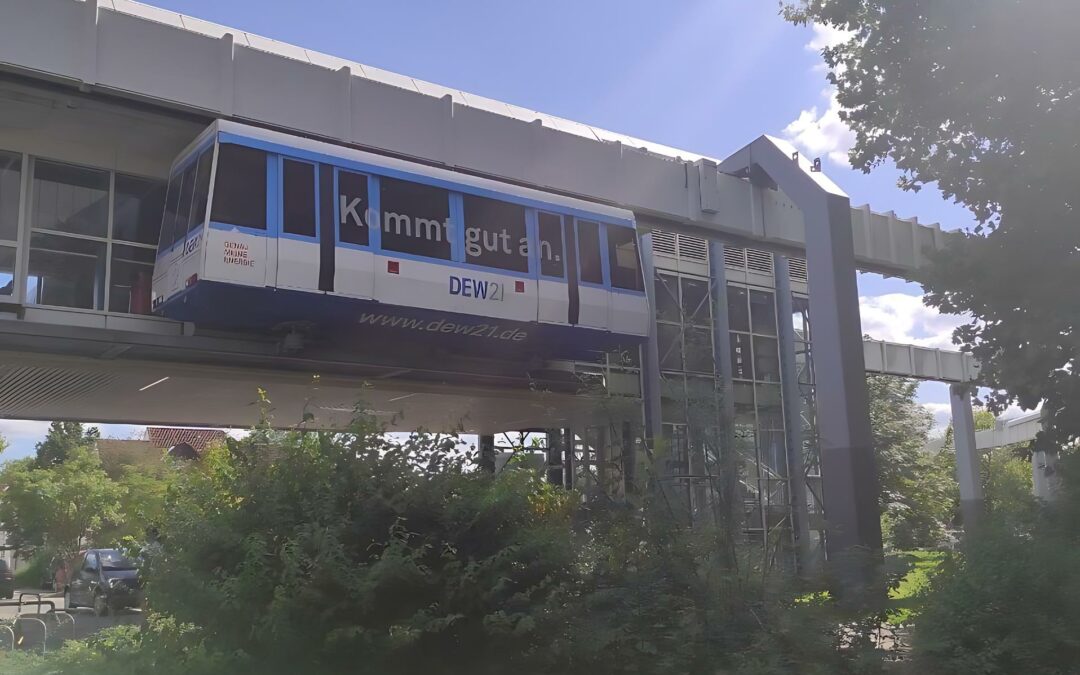 Anbindung H-Bahn an U42!
