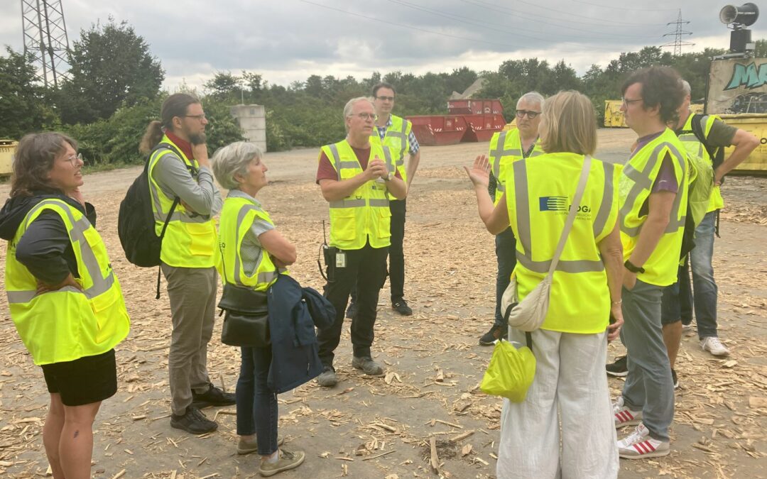 Mehr Recycling für mehr Umweltschutz – GRÜNE Fraktion besucht Recyclingzentrum der EDG in Dortmund Huckarde