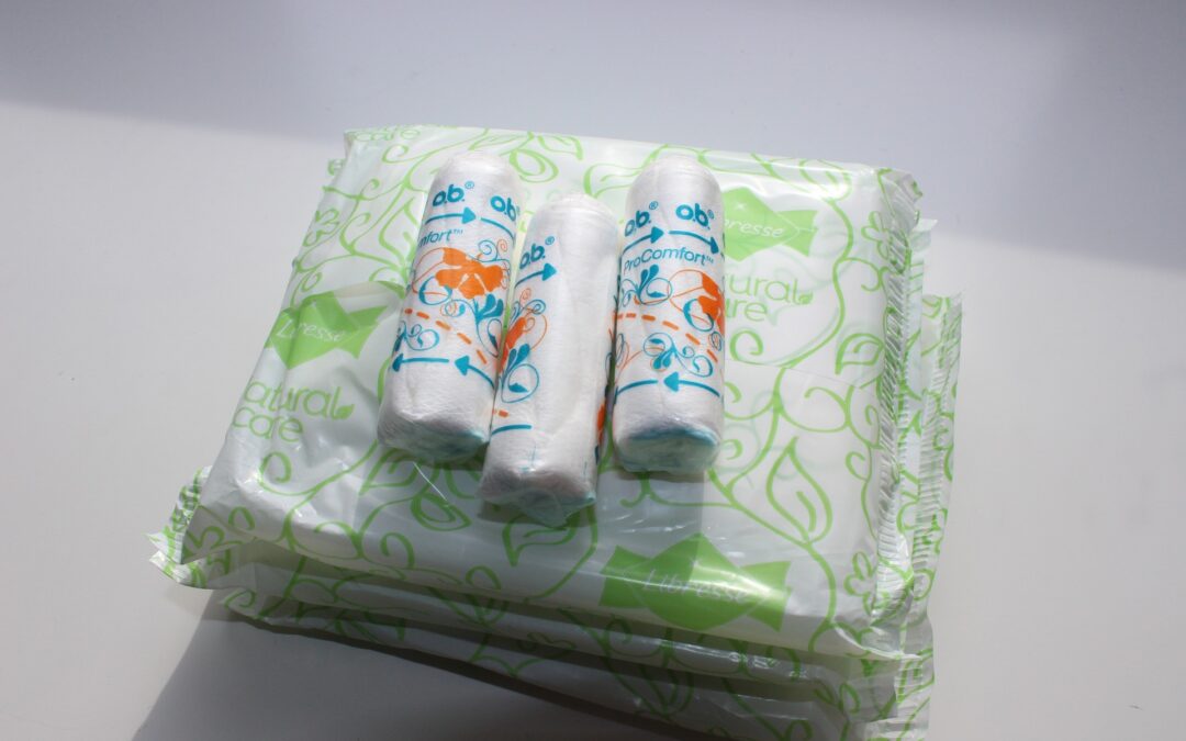 Periodenprodukte auf Schultoiletten